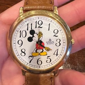 Vintage Rare LORUS Large Face MICKEY MOUSE Watch  Lorus Quartz Watch-Brown Band